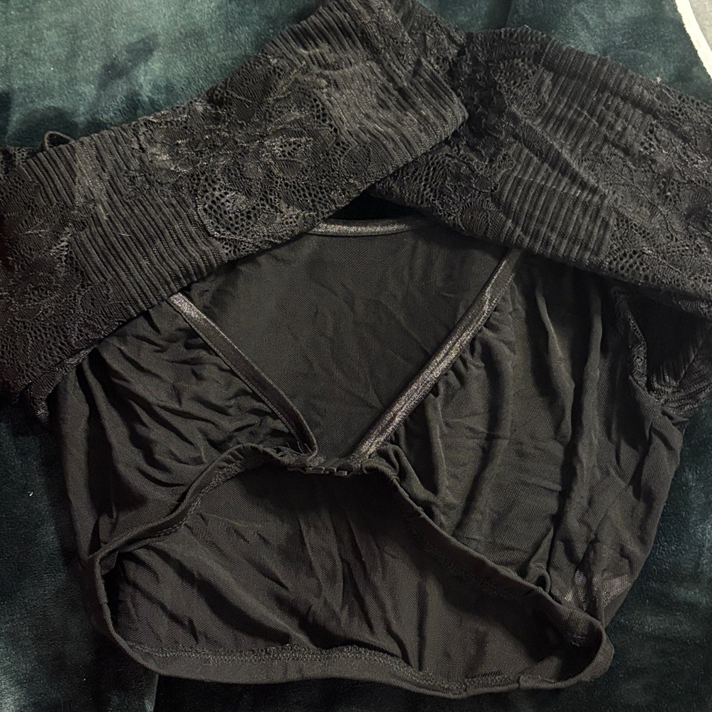 Elegant Black Lace Women's Intimate Top